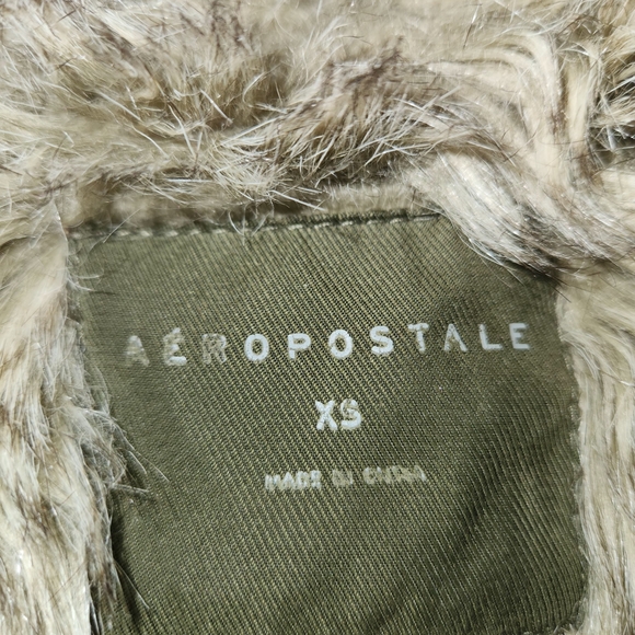 Aeropostale Olive Green Parka with Faux Fur Lining - Picture 2 of 2